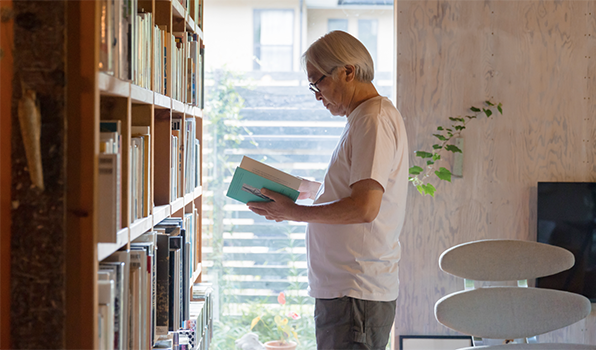 自宅開放型の古書店・BOOKS+コトバノイエ店主に聞く、豊かに暮らせる家づくりとは