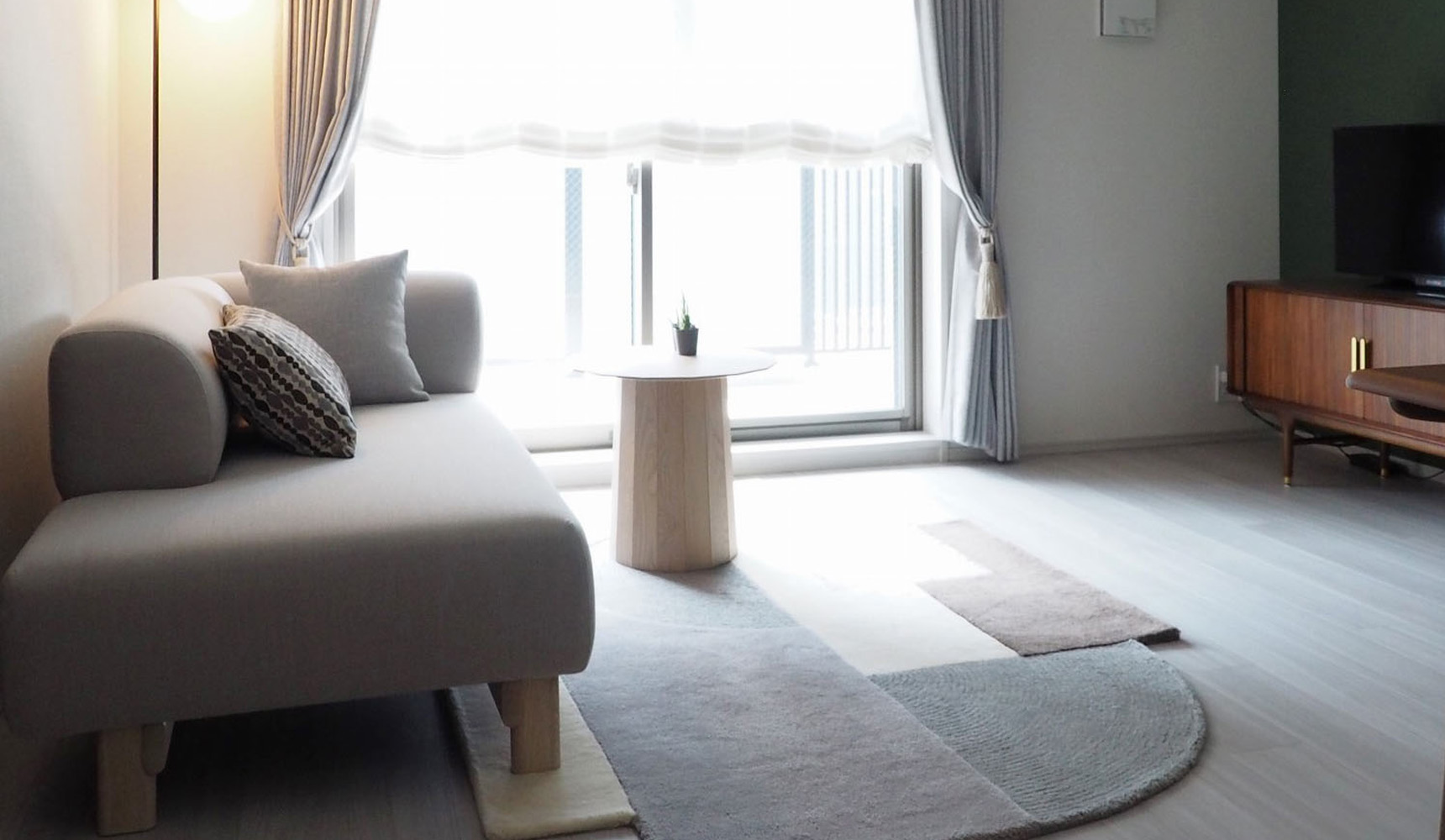 ラウンジのようにくつろげる、ソファの居心地